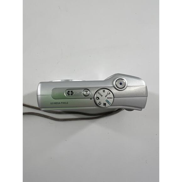 Samsung Digimax S630 6.0MP Compact Digital Camera Silver Photography Works - Picture 6 of 7